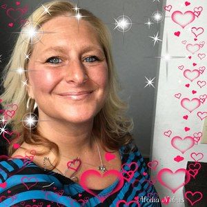 Meet your Posher, April